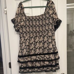 ARULA Black and Cream Floral Blouse